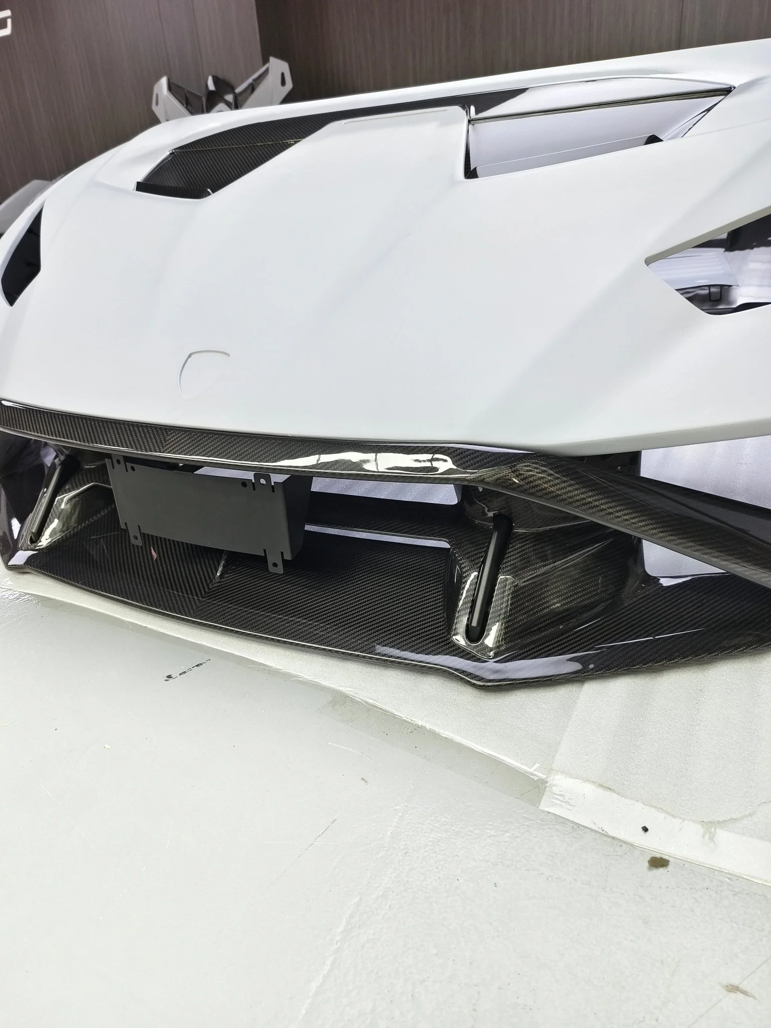 SD Dynamics Lamborghini Huracan to STO Conversion Dry-Carbon Full Body Kit - Image 9