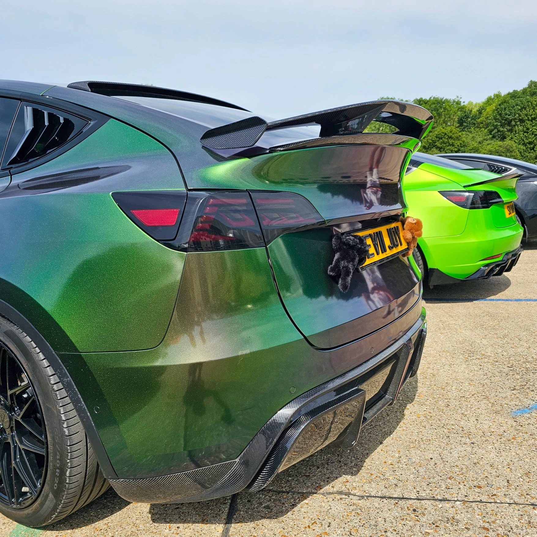 Robot Tesla Model Y Narrow Bodykit "Hidrogai" - Image 11
