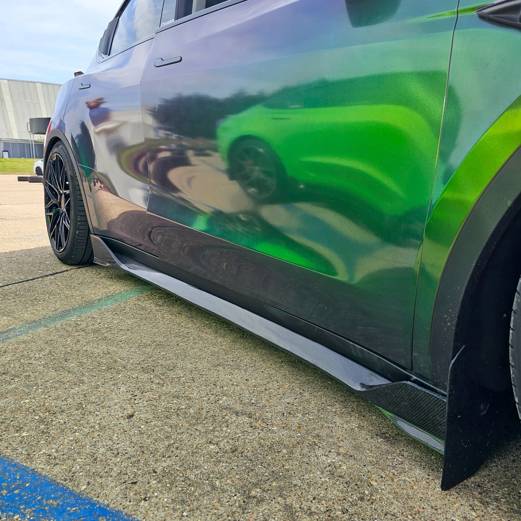 Robot Tesla Model Y Narrow Bodykit "Hidrogai" - Image 12
