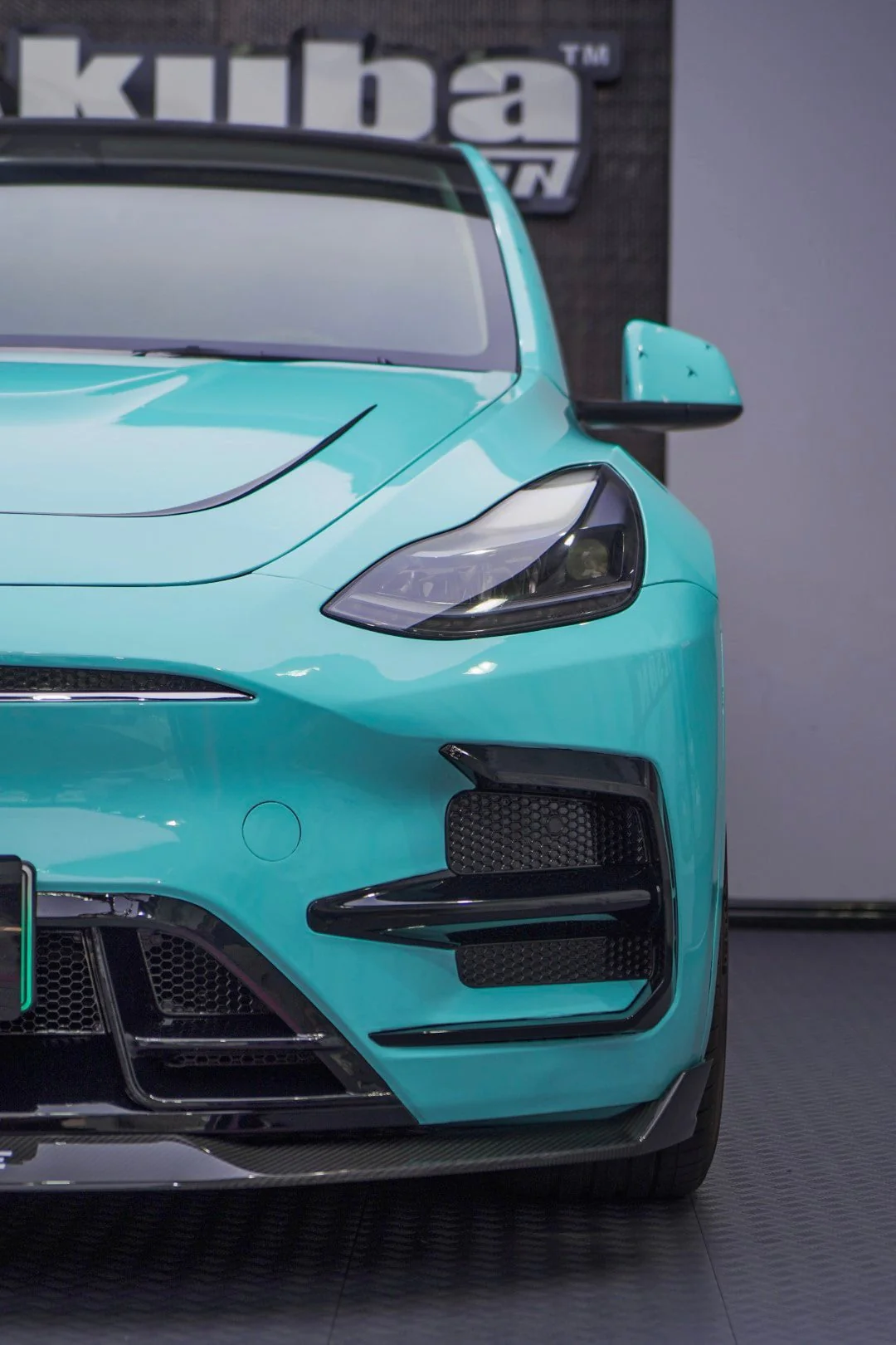 SD Dry Carbon Hood Bonnet For Tesla Model Y / Performance - Image 8