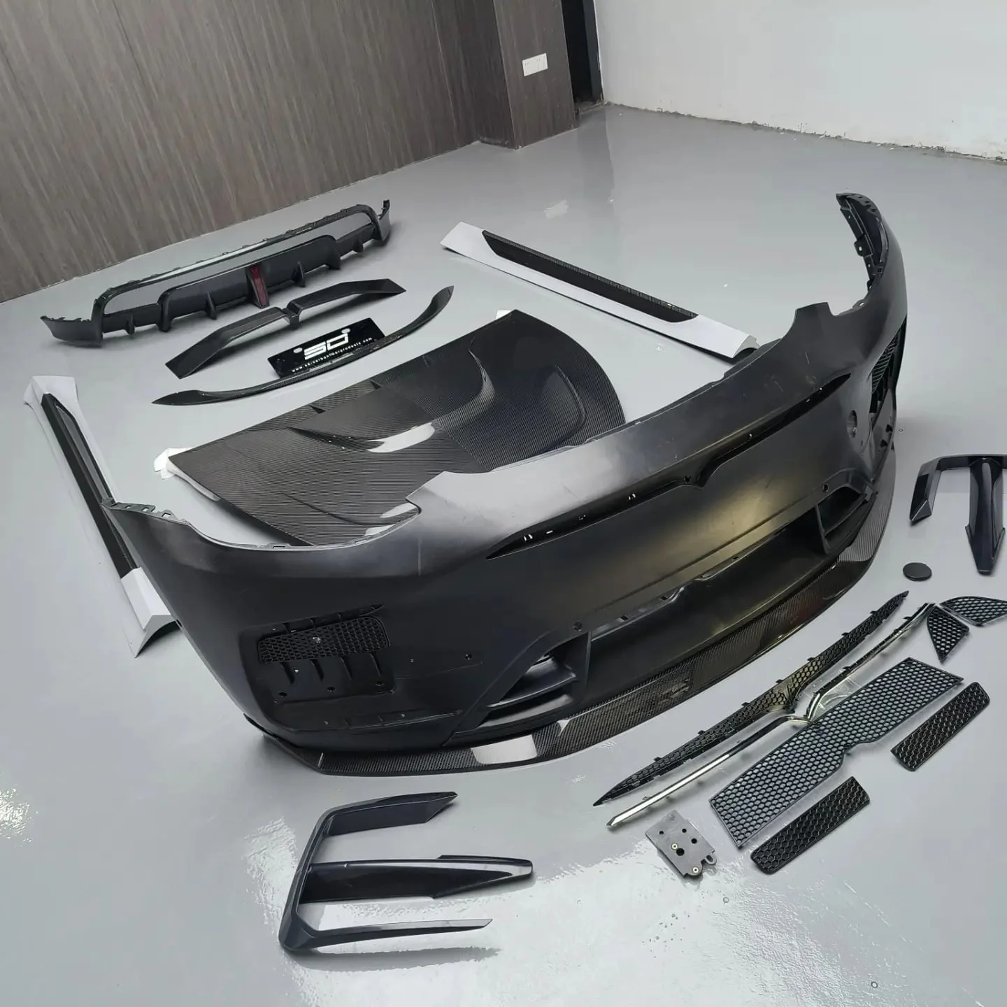 SD Carbon Tesla Model Y Full Plastic or Dry Carbon Narrowbody Bodykit - Image 17