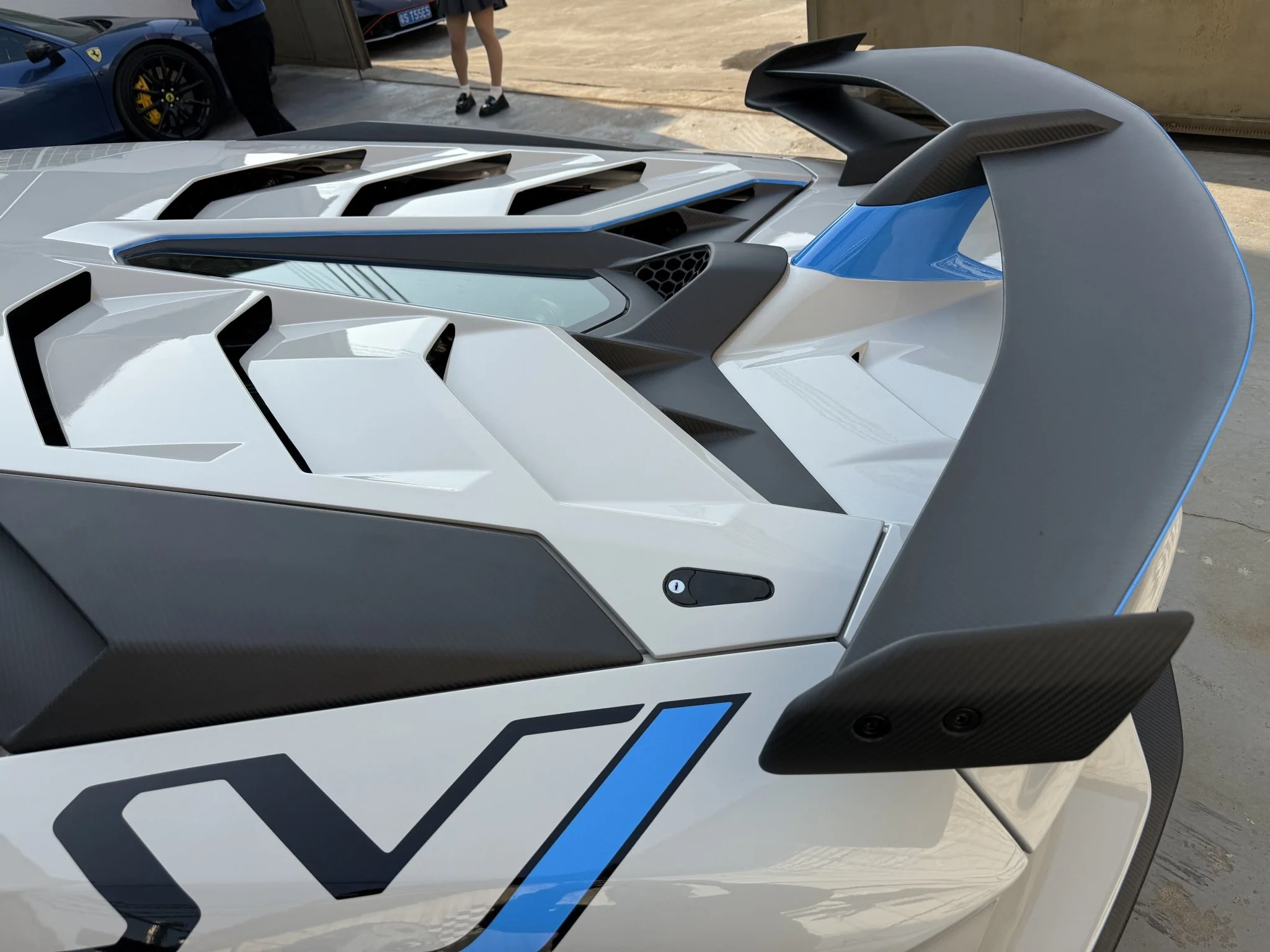 SD Dry Carbon Fibre Conversion Full Body Kit Conversion for Lamborghini Aventador LP700/720/740/750 Upgrade to SVJ Full Body Kit - Image 10