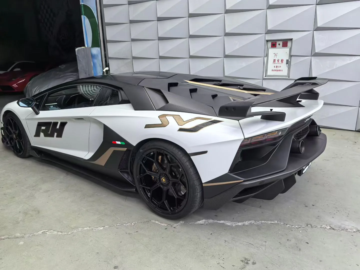 SD Dry Carbon Fibre Conversion Full Body Kit Conversion for Lamborghini Aventador LP700/720/740/750 Upgrade to SVJ Full Body Kit - Image 16