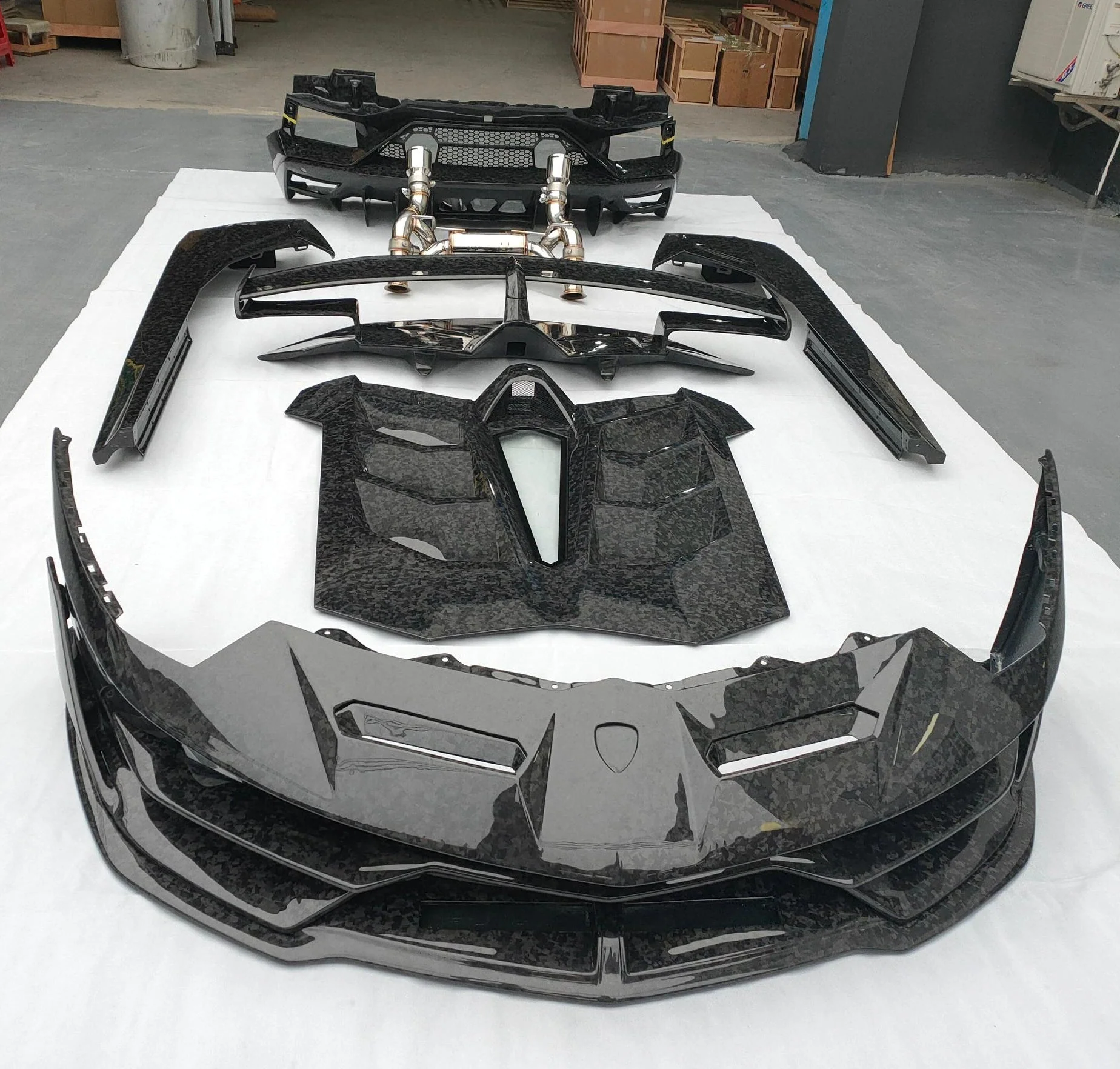 SD Dry Carbon Fibre Conversion Full Body Kit Conversion for Lamborghini Aventador LP700/720/740/750 Upgrade to SVJ Full Body Kit - Image 20
