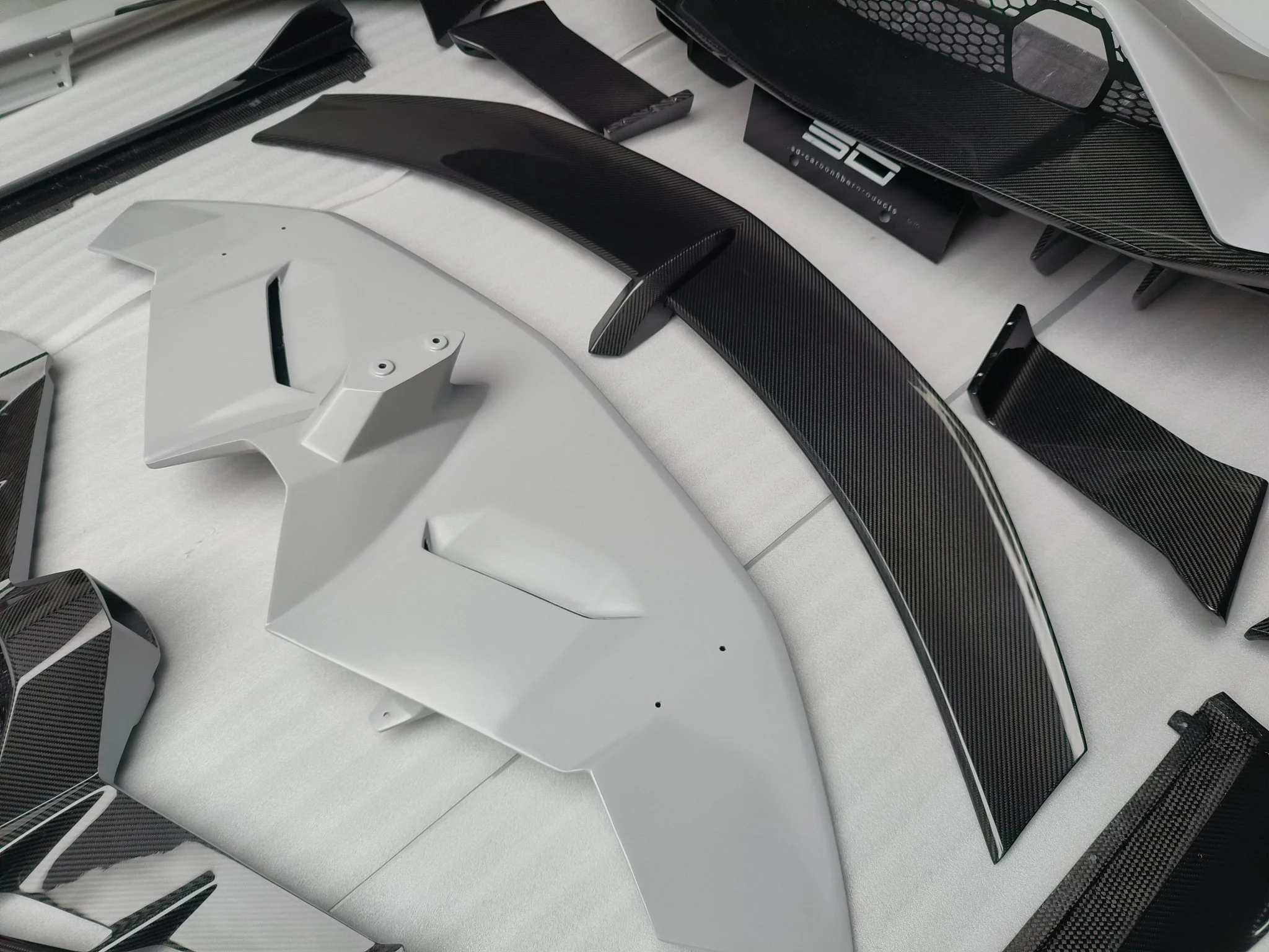SD Dry Carbon Fibre Conversion Full Body Kit Conversion for Lamborghini Aventador LP700/720/740/750 Upgrade to SVJ Full Body Kit - Image 33