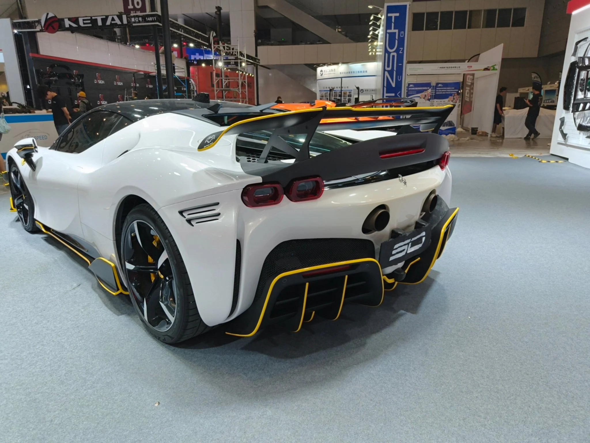 SD Dry Carbon Fibre (Prepreg) Full Aero Bodykit for Ferrari SF90 - Image 14