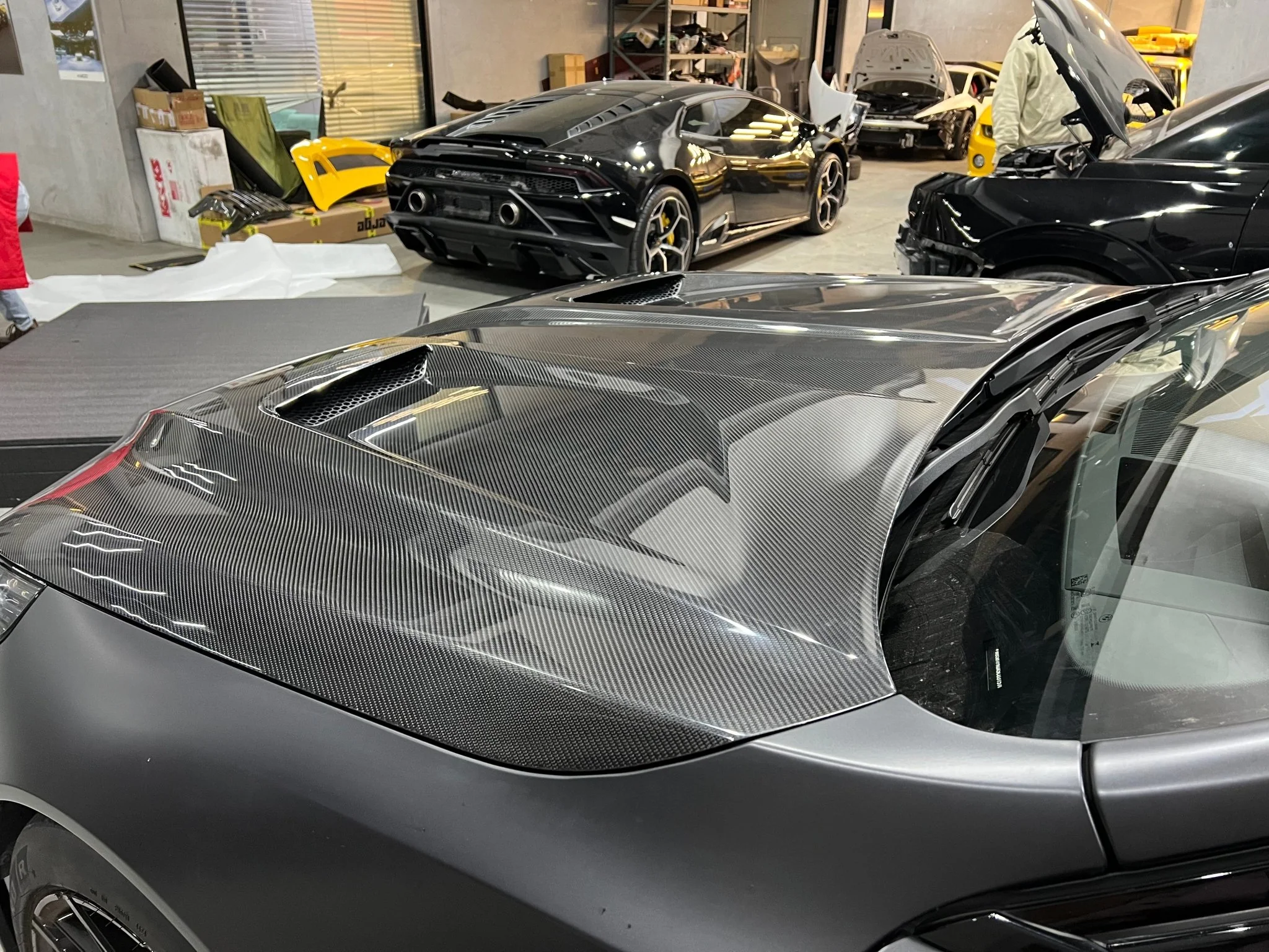 SQ BMW M5 G90 Carbon Fiber Hood - Image 12
