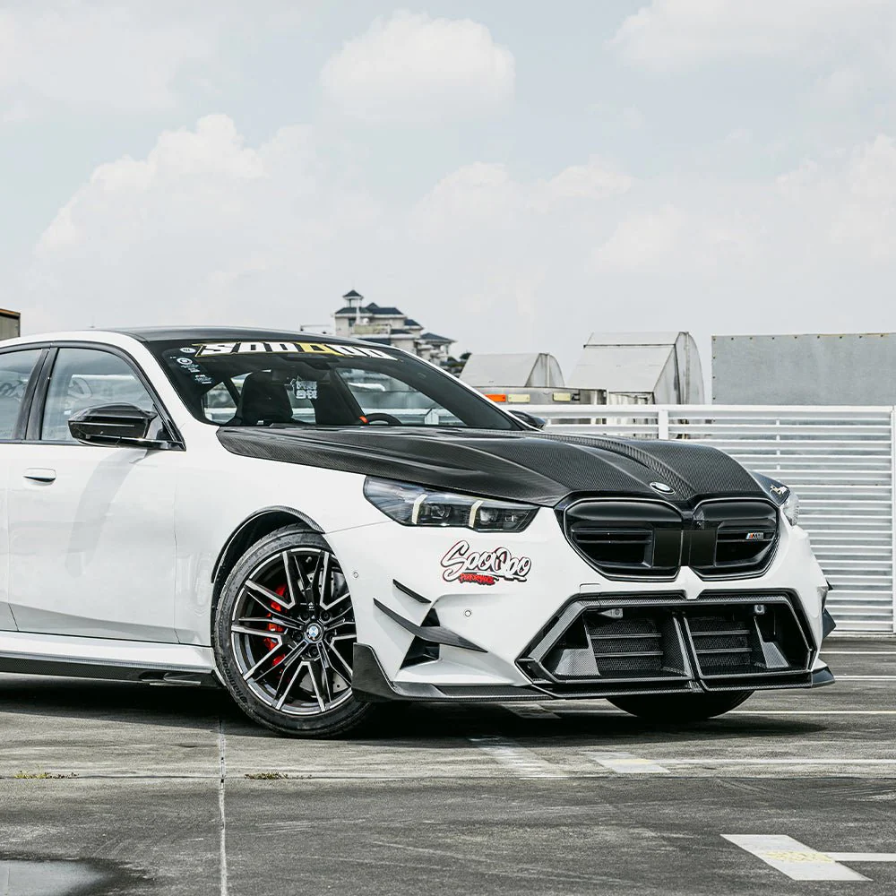 SQ BMW M5 G90 Carbon Fiber Hood - Image 7